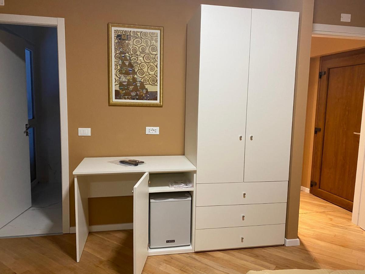 Villa Castello Only Room Limone sul Garda Ngoại thất bức ảnh